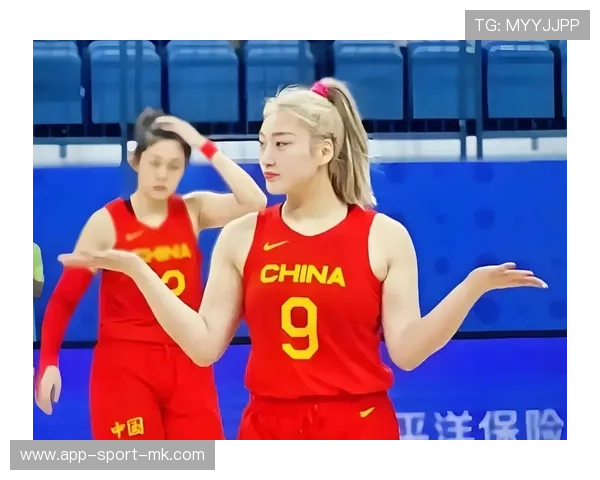 女篮姑娘的拼搏诠释巾帼不让须眉，女篮姑娘们