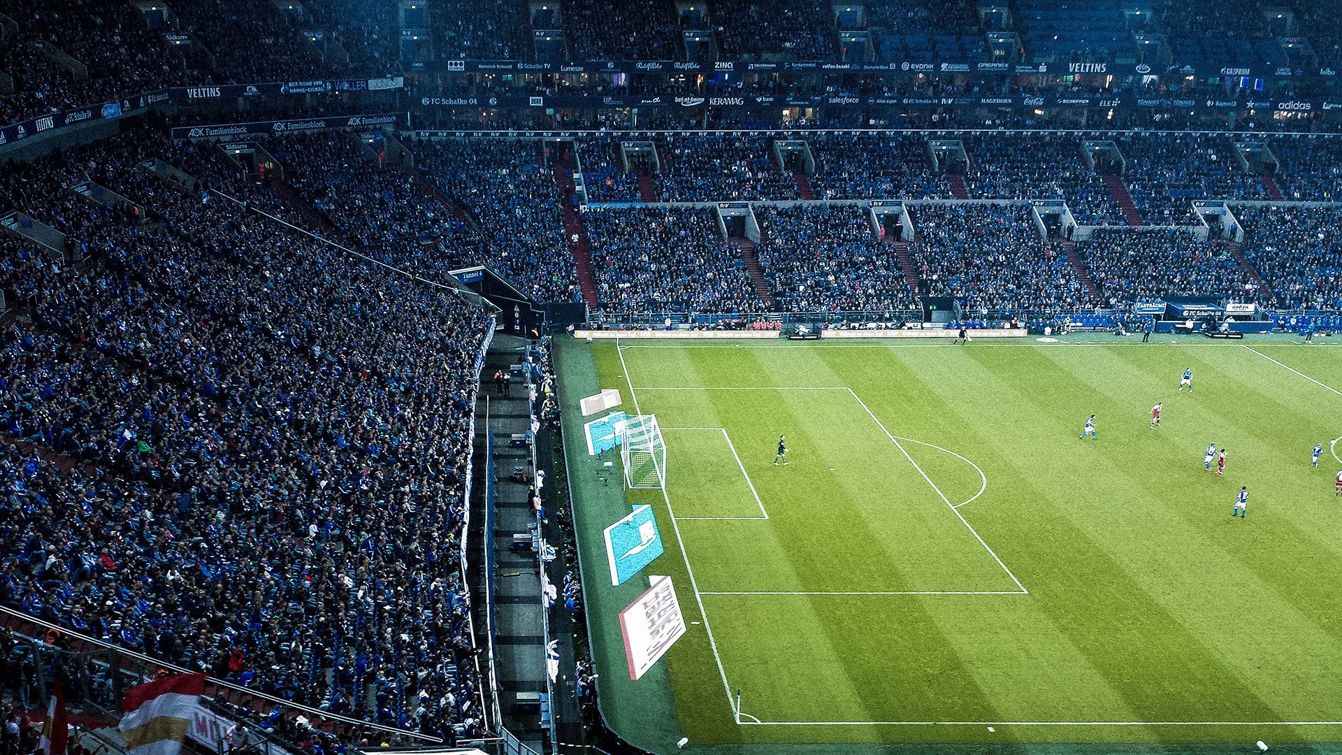 《英雄联盟》年度最强一战，冠军花落谁家？，英雄联盟最强第一人