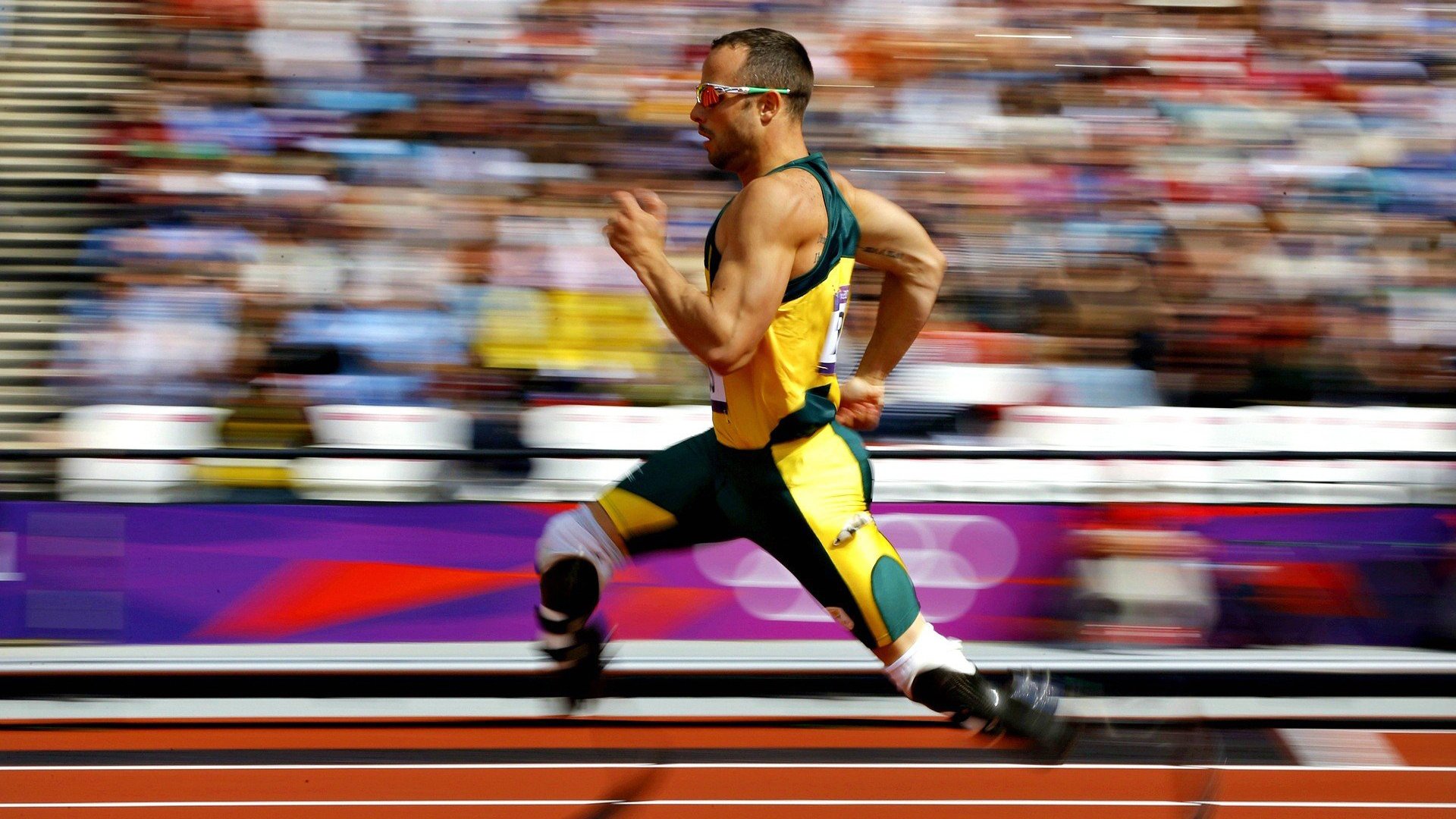 中超赛场上的经典对决被球迷反复讨论，中超最精彩的一场比赛